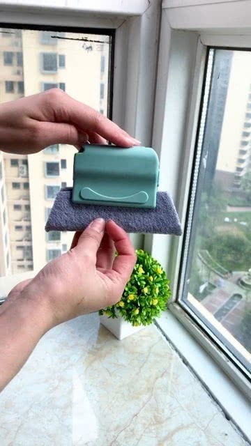 有了這個(gè)清潔刷,家里縫隙角落窗戶凹槽輕松清理